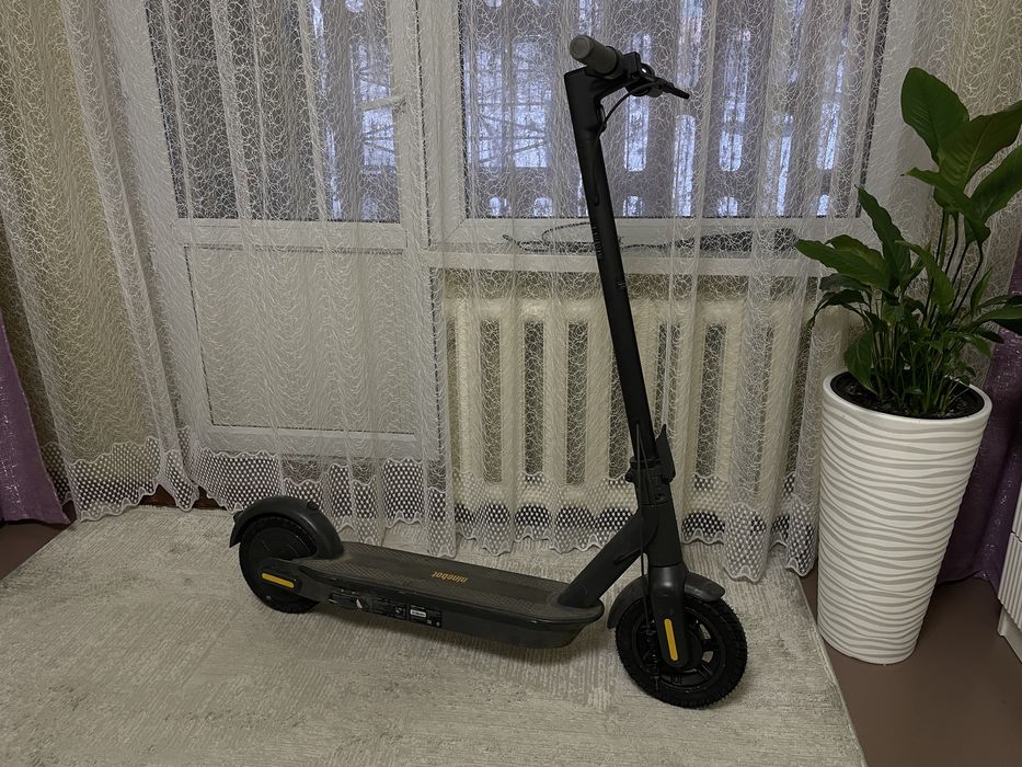 Ninebot max g30 электросамокат