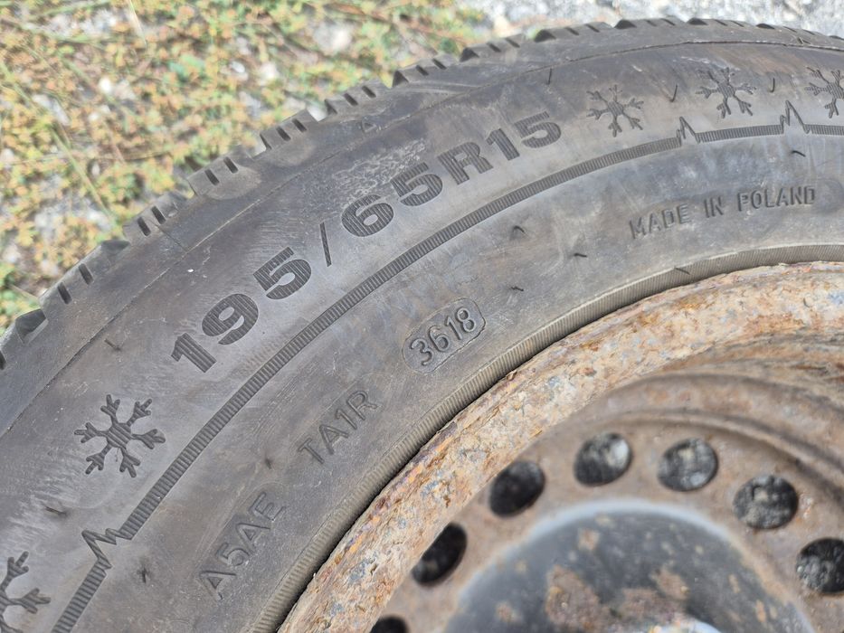4бр. 195/65/15 зимни гуми Dunlop Winter sport 5