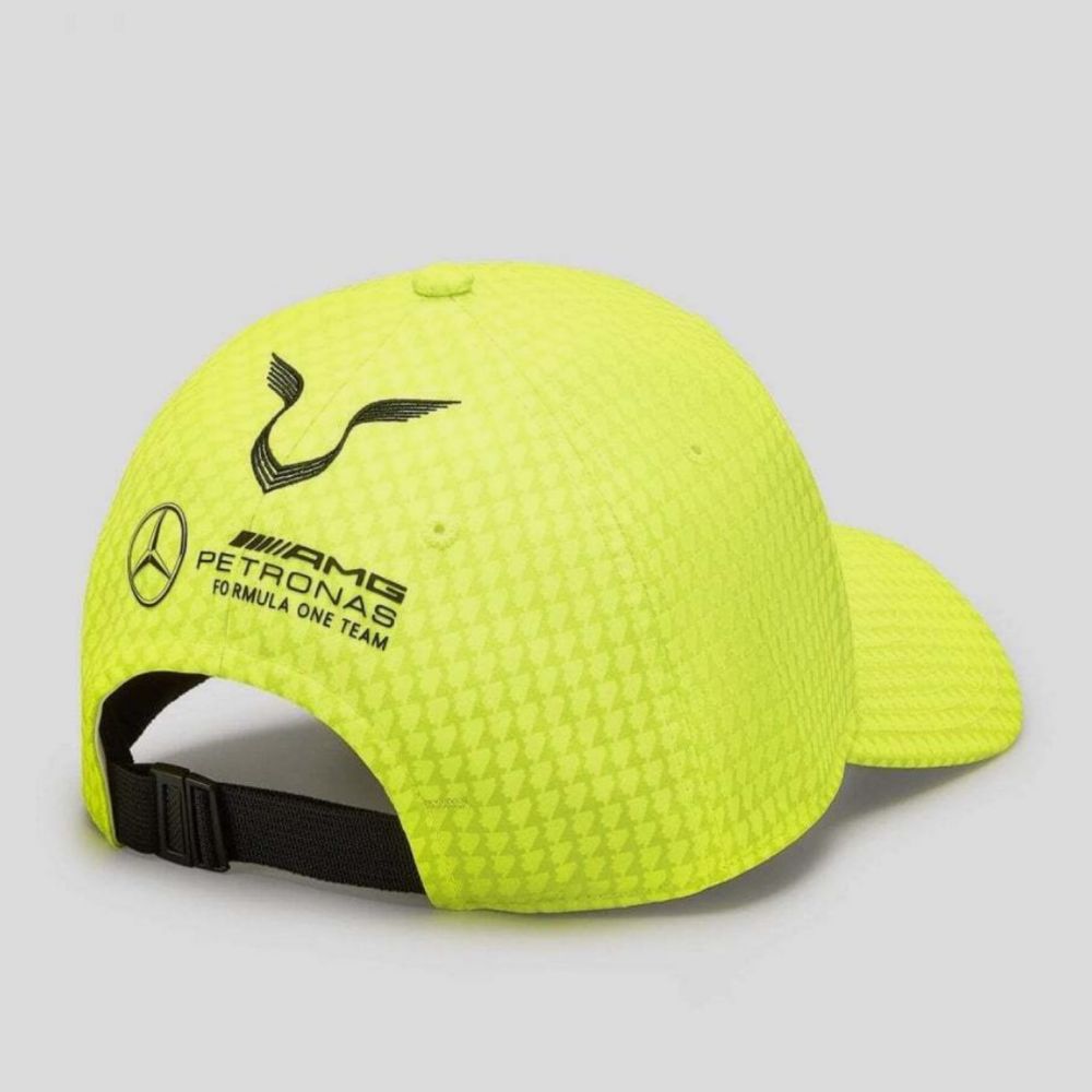 Оригинална мъжка шапка Mercedes Benz AMG Petronas F1 Fluo Yellow