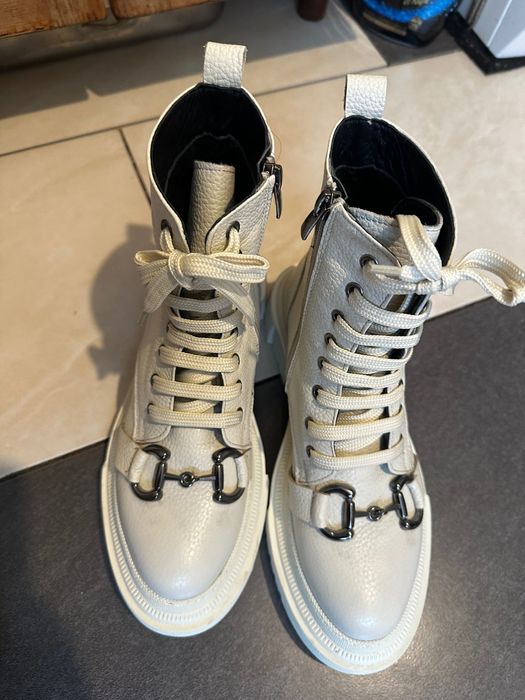 Обувки от естесвена кожа