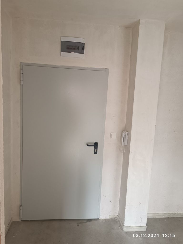 Продава се Двустаен апартамент в Търговище, Център - 62 кв.м за 1193 €/кв.м - Снимка #7