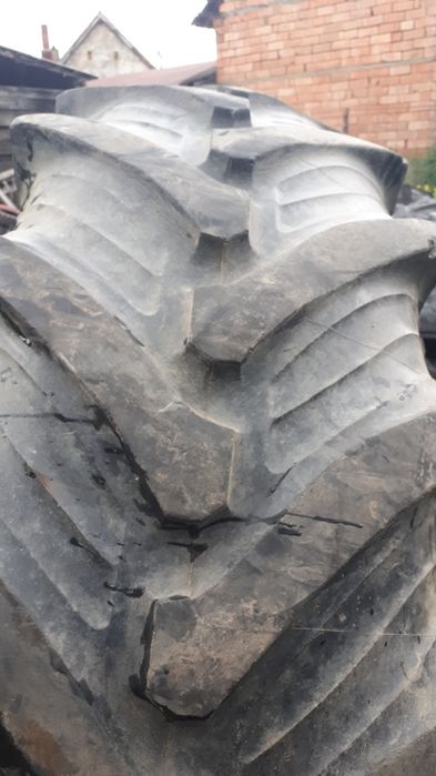 Anvelopa tractor 520/70R38