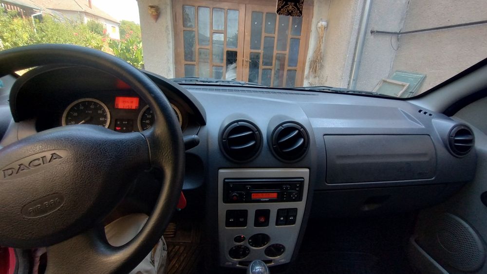 Dacia Logan an 2008