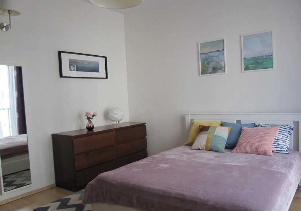 Дава се под наем Тристаен апартамент в Пловдив, Център - 90 кв.м за 331.5 € - Снимка #2