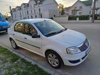Vînd Dacia Logan