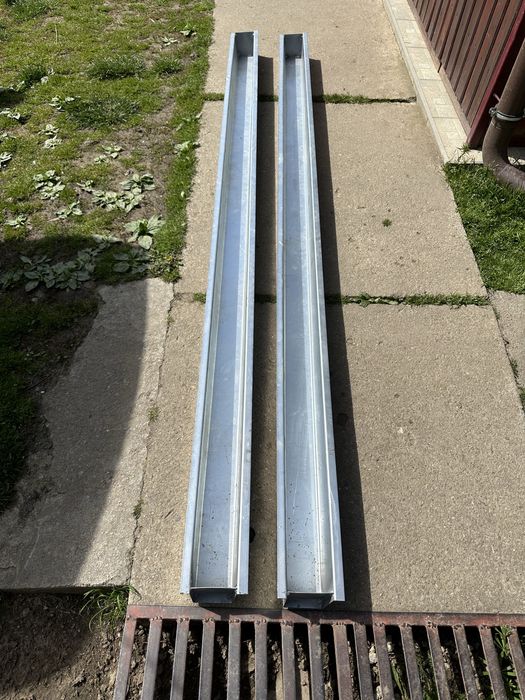 Stalpi de beton/ spalieri vie/ matrite metalice/ forme stalpi, cofraje