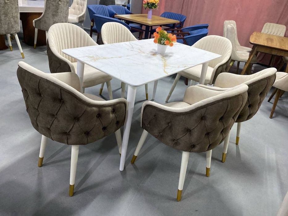 мебель для любого помещения стол стулья.