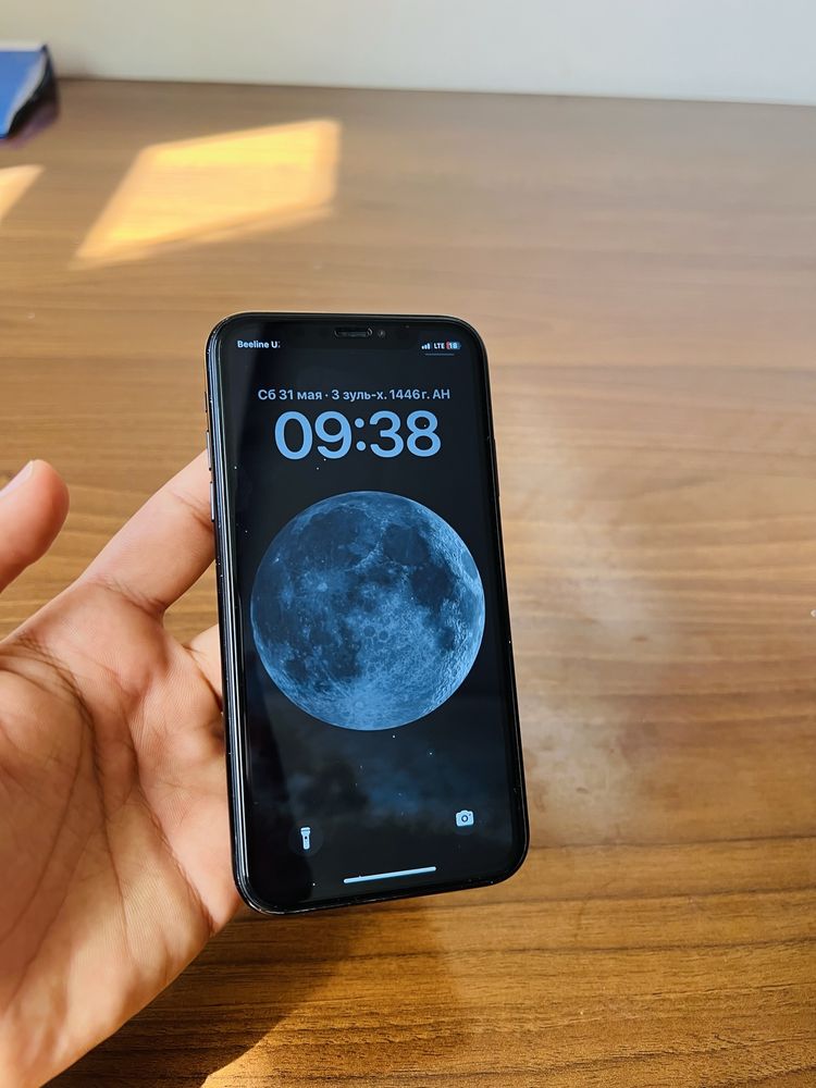 Iphone XR telefoni sotiladi