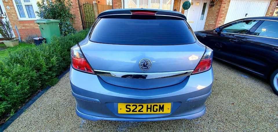 Dezmembram Opel Astra GTC, 2007 motor 1.9CDTI 150 cp cutie in 6 viteze