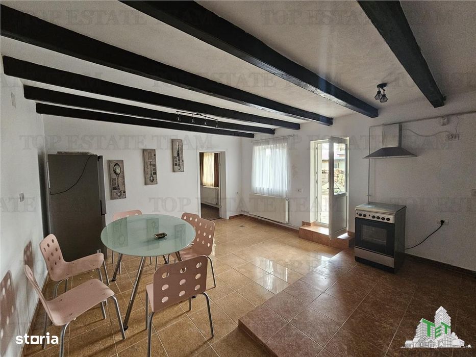 Vila 5 camere de vanzare cu garaj subteran in Chiajna