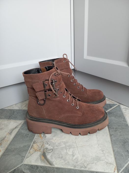 Женские весенние ботинки р.39