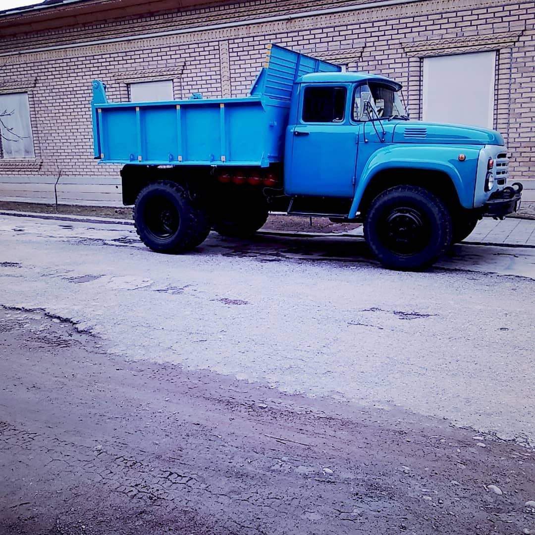 Zil Sotiladi samasval
