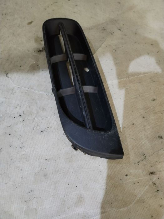 Grila stanga, Skoda Fabia 2, 2007, 2008, 2009, cod origine OE 5J0807367.