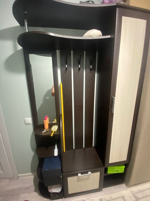 Продам шкаф для прихожей