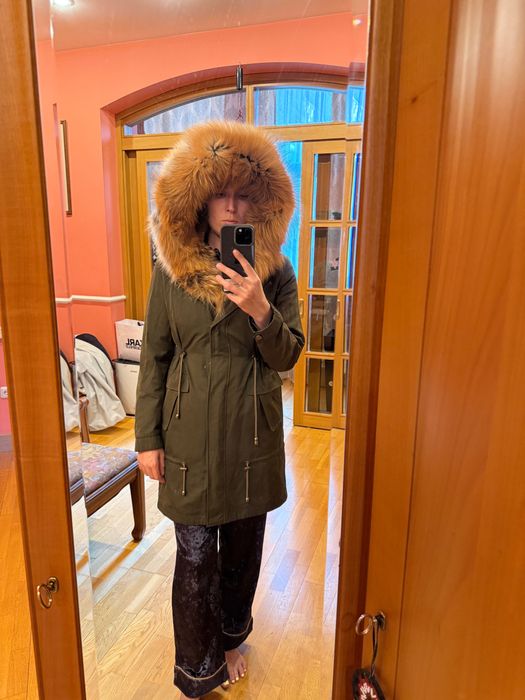 Зелёная парка с роскошной меховой отделкой (лиса и кролик), размер 36