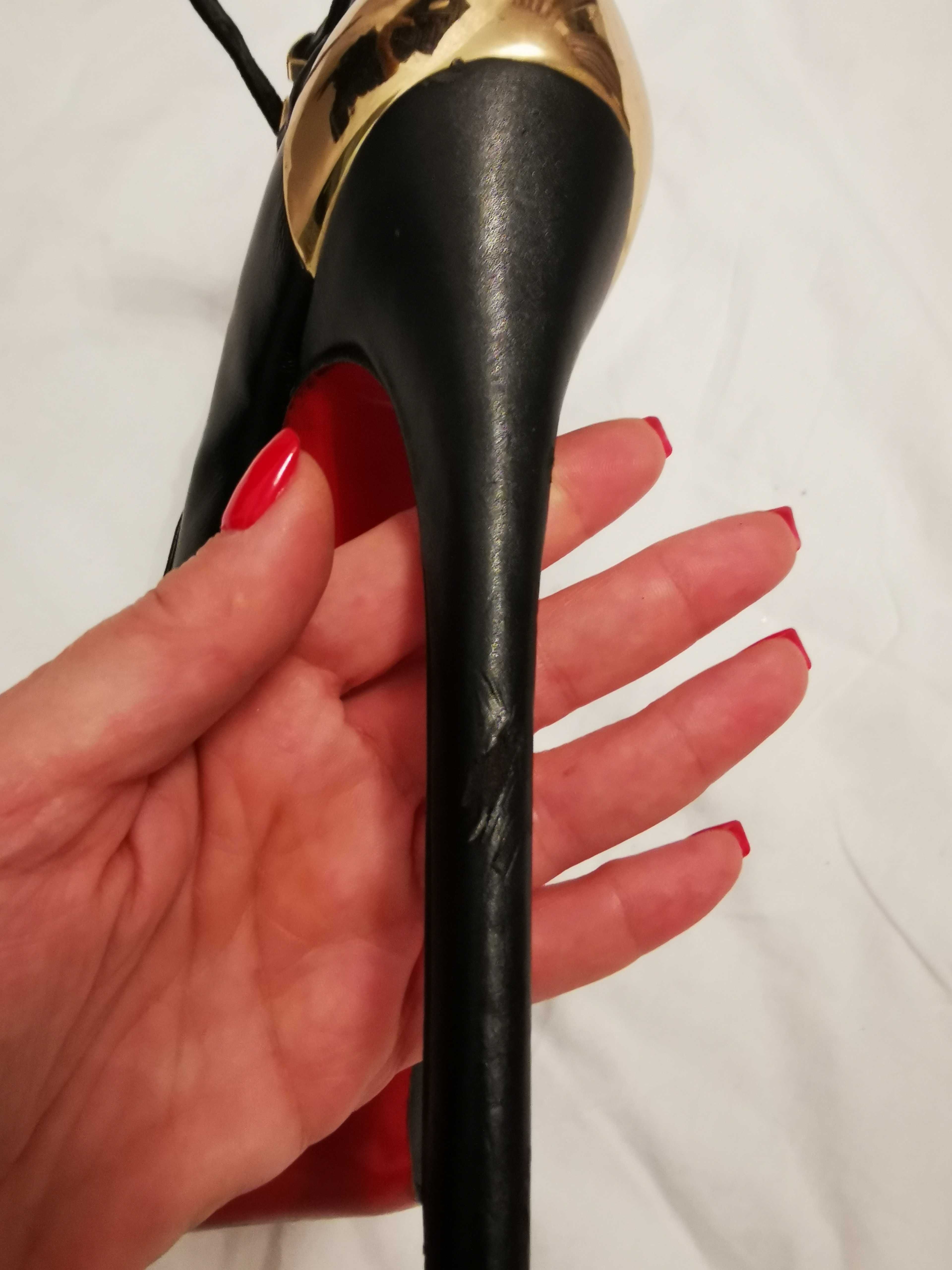 Cizme Christian Louboutin piele naturala