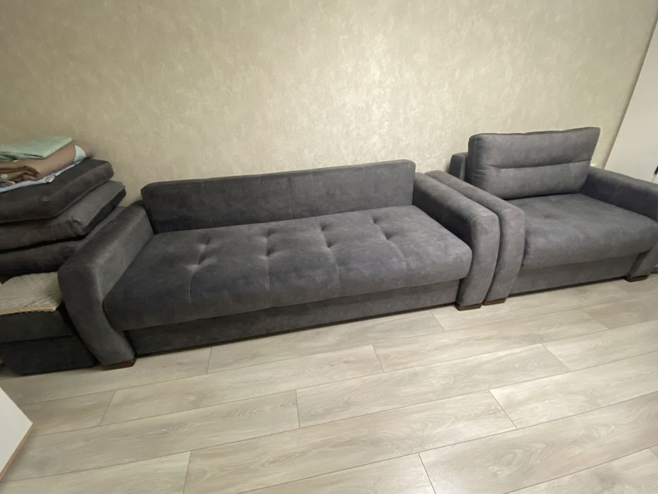 Продам б/у диван