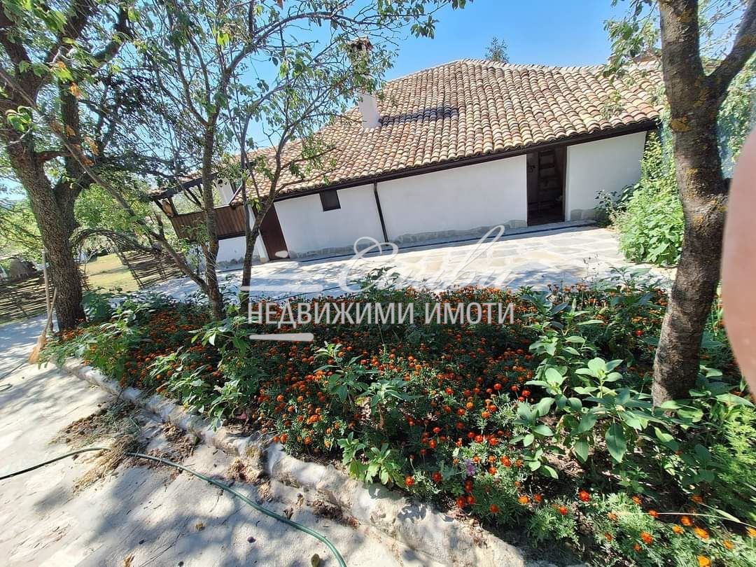Продава се Къща в с. Кюлевча, Област Шумен - 140 кв.м за 1429 €/кв.м - Снимка #1