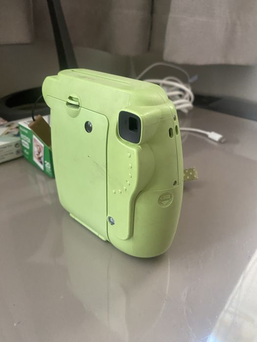 Пленочный фотоаппарат instax mini 9