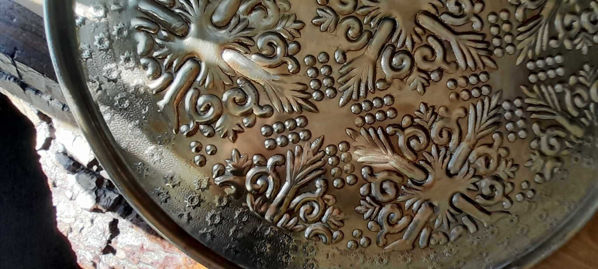 NOU - Tava decorativa / platou de servire metalic Morocco