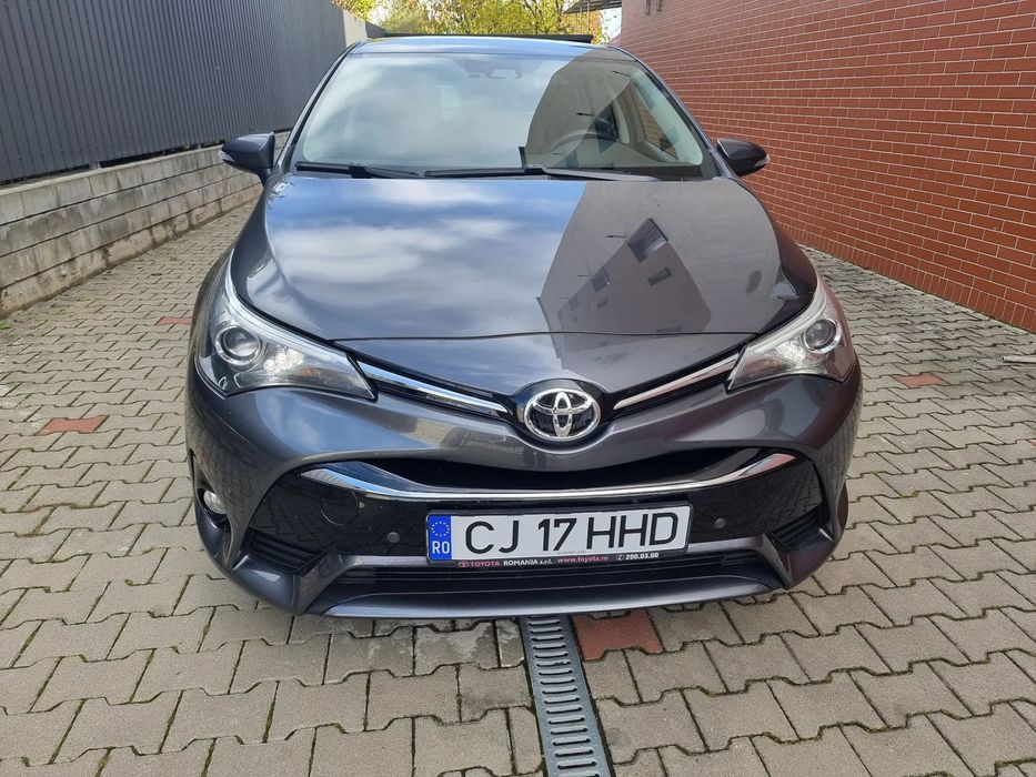 Toyota Avensis Vand Toyota Avensis an 2017 , motor 1.8 benzina ,cutie manuala.