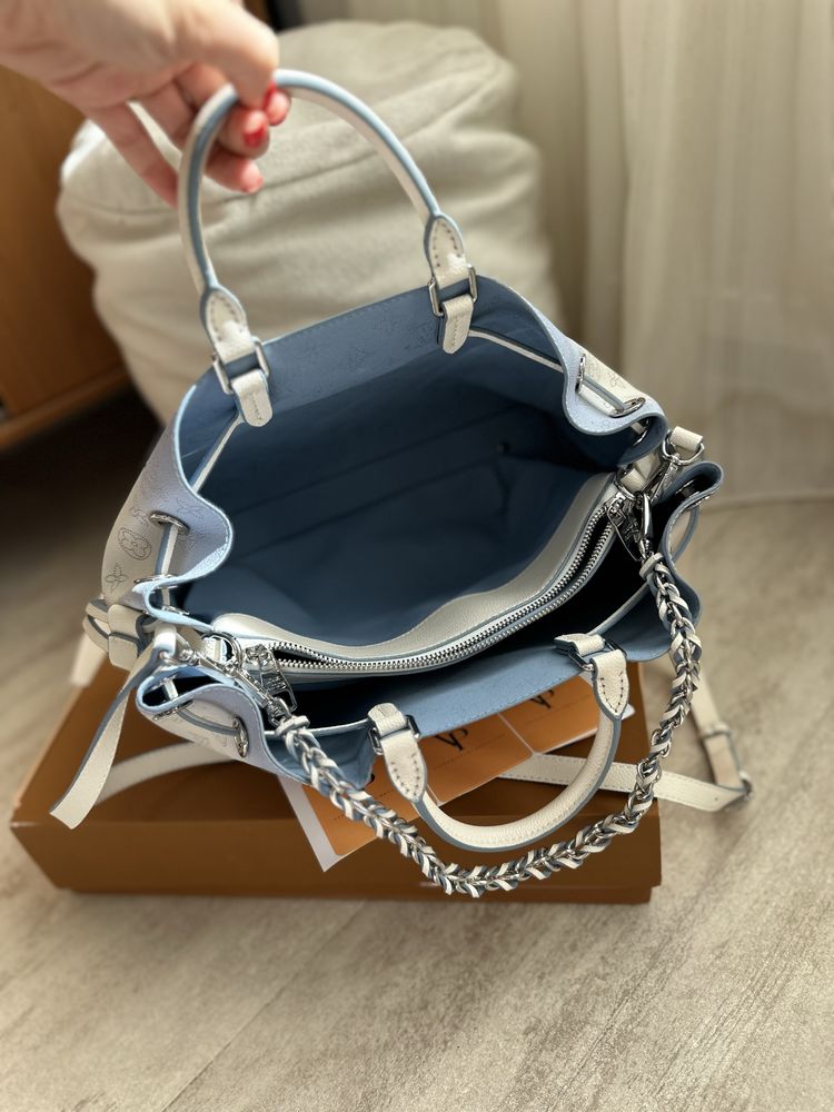Geanta Louis Vuitton /livr 1 zile