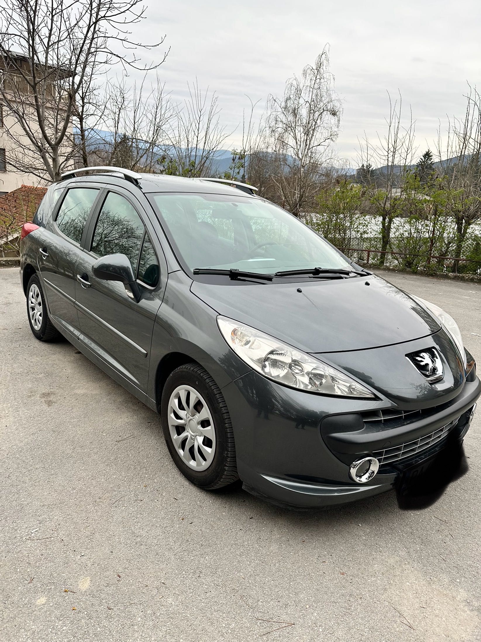 Peugeot 207 SW комби