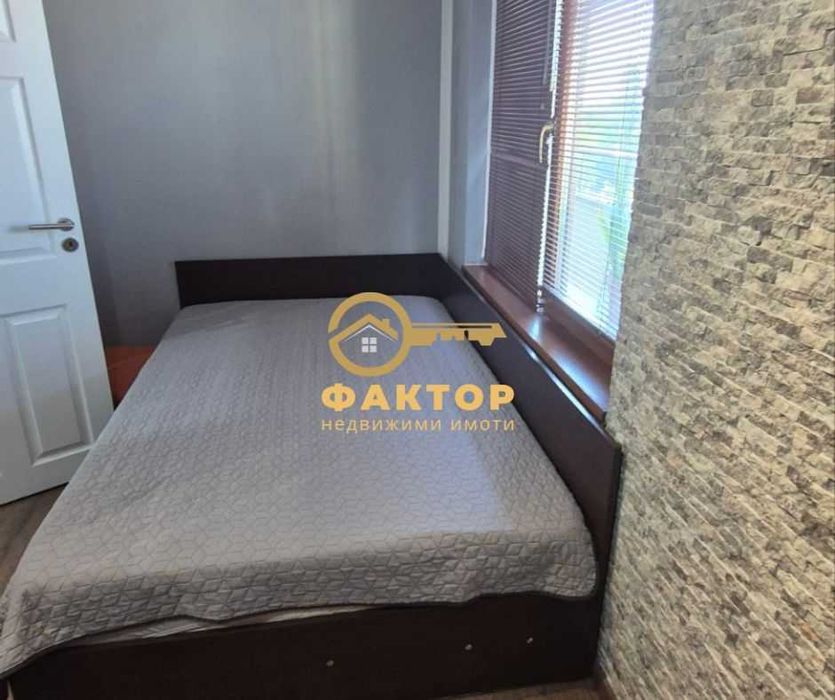 Продава се Тристаен апартамент в Пловдив, Въстанически - 100 кв.м за 1998 €/кв.м - Снимка #5