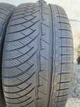 Vând două anvelope de iarna michelin pilot alpin 245 50 18 dot 3519