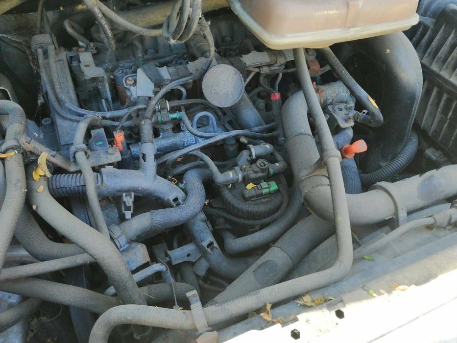 Dezmembrez Peugeot Expert 2.0 hdi  RHZ , RHX , RHW 2001  - 2006