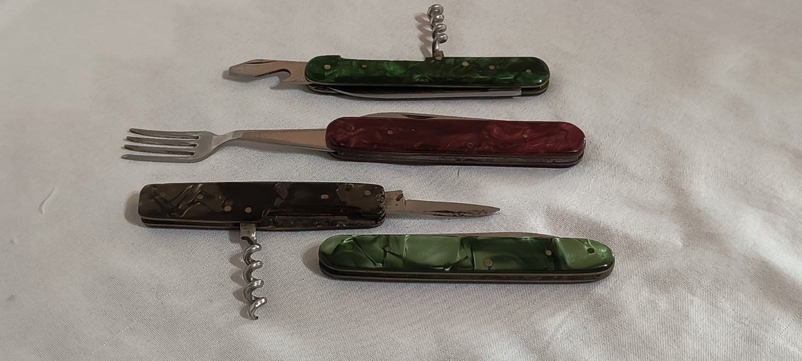 4 броя Български Велико Търновски стари ножчета