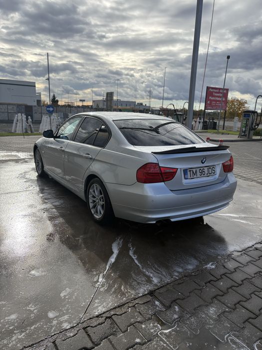 Bmw seria 3 e90 2010 facelift