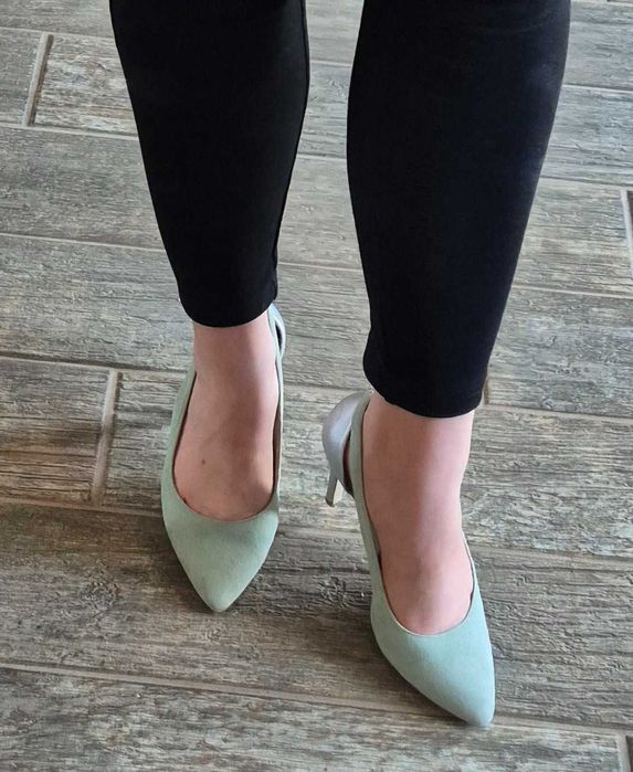 Pantofi cu toc de ocazie marimea 38