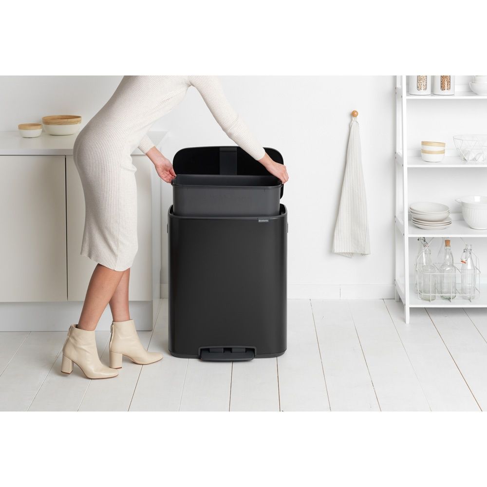 КОШ ЗА СМЕТ Brabantia bo PEDAL 60L, черен мат.