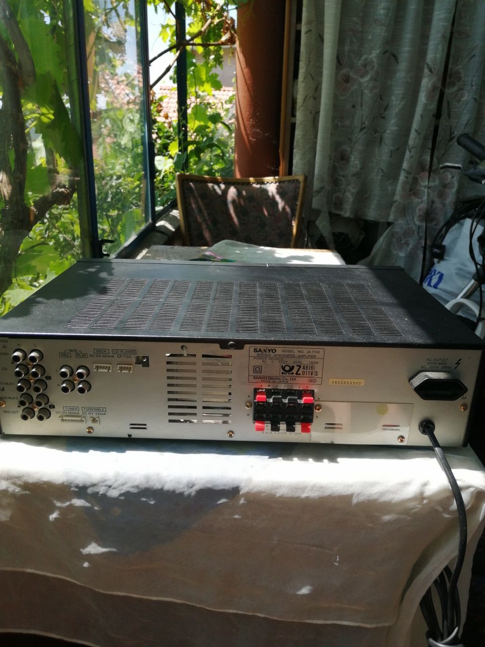 Продавам усилвател SANYO JA 7110.