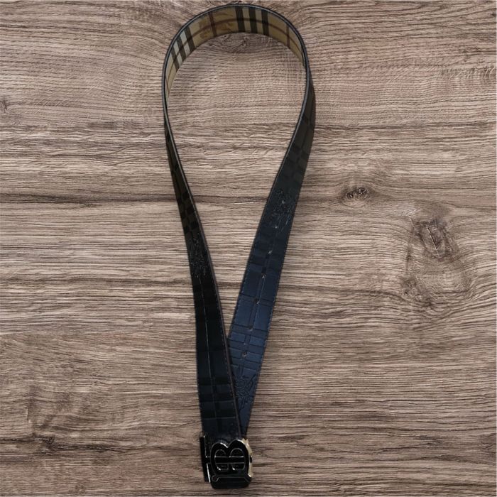 Curea Burberry cu 2 fete