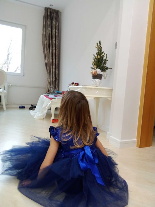 Официална детска рокля,116 см.5-6г.- 50 лв.