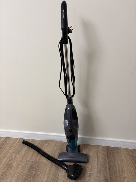 Вертикална прахосмукачка