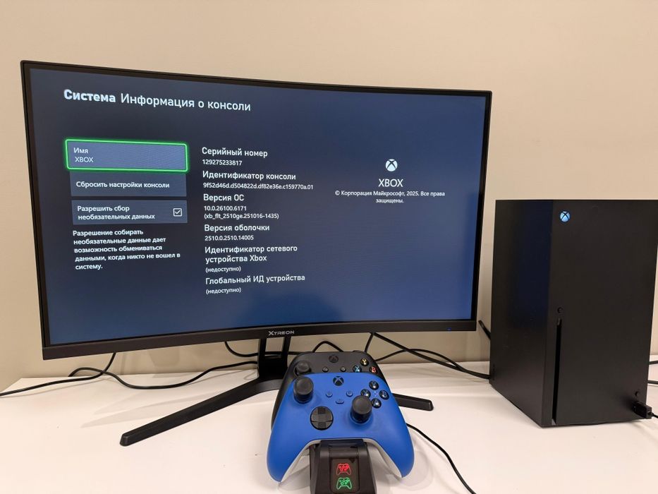 Xbox series x 2 геймпада,монитор,мышка, клава,наушники.