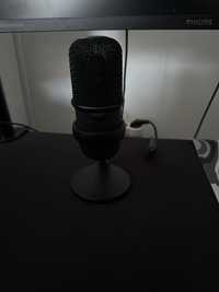 Микрофон HyperxSoloCast+ стойка за микрофон