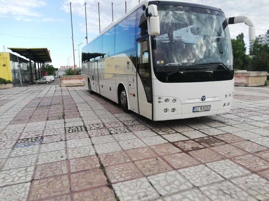 Inchiriere autocare si microbuze