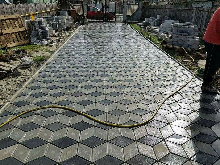 Fabricam pavaje si pavele model Retea1 din beton aditivat zone reziden