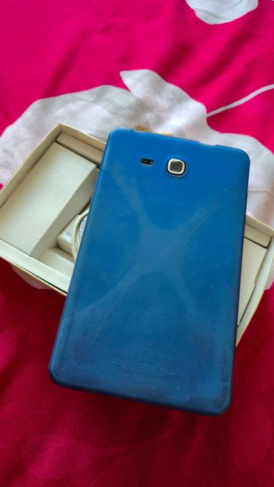 Tableta Samsung cu sim impecabila