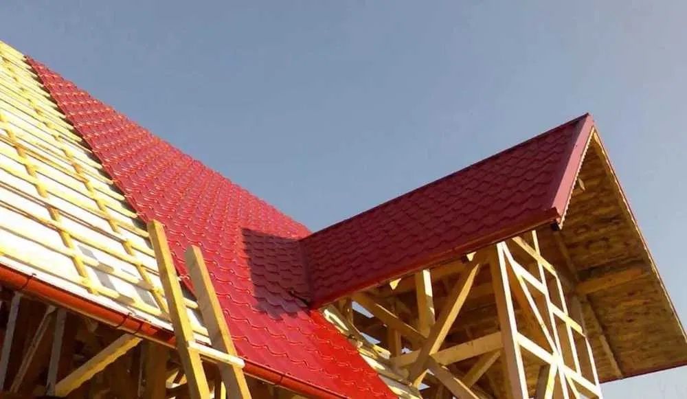 Oferim servicii de reparatii si montaj acoperisuri,