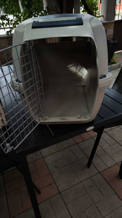 Транспортна клетка за домашни любимци