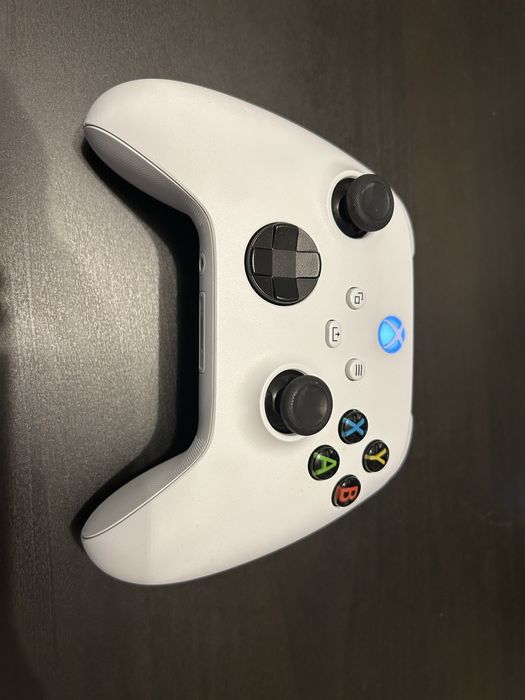 Xbox Series S 512GB – Stare Foarte buna + 2 Controllere
