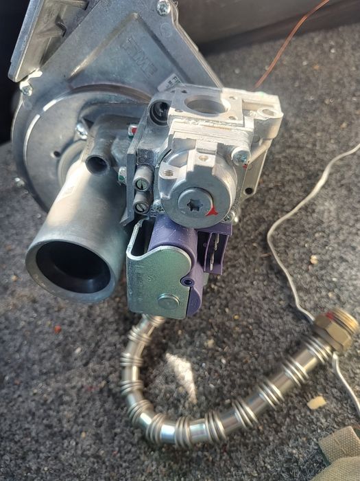 Vând ventilator Fime,ptr Vaillant Boiler Fan Ebmpapst & Honeywell VK81