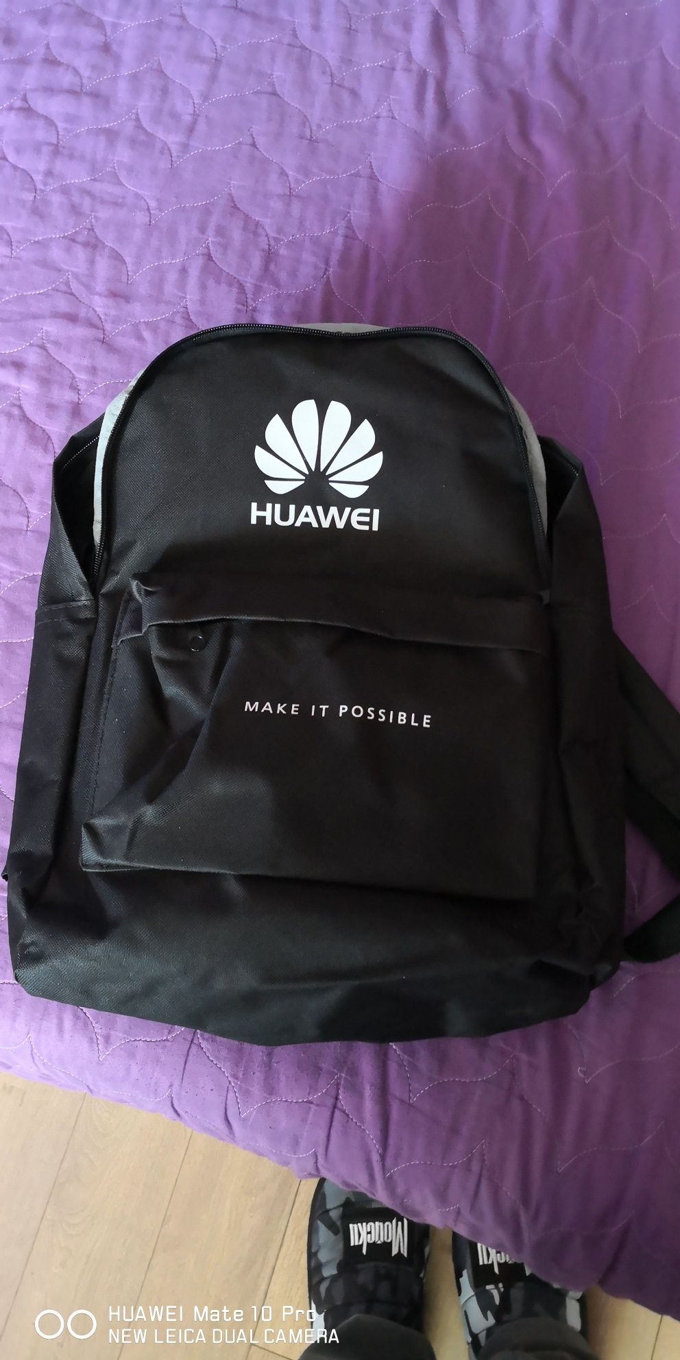 Продавам раница Huawei