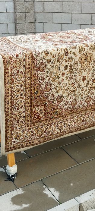 Поодам ковер 1.5х2.0