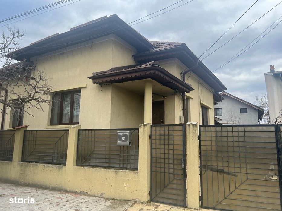 Casa D+P, 5 camere, pretabila birouri,Targoviste, zona Arhiepiscopie
